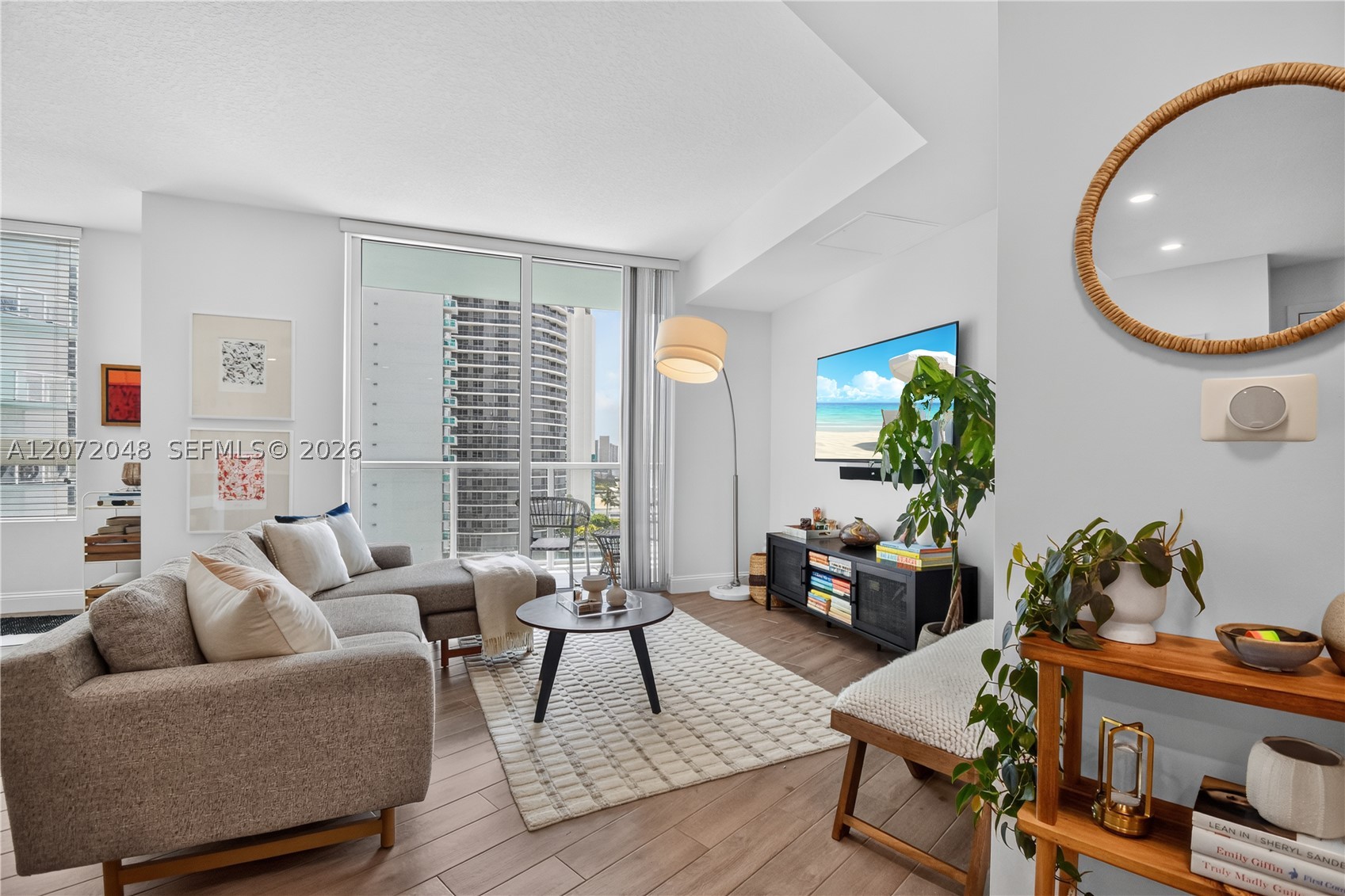 1900 N Bayshore Dr #2019, Miami FL 33132