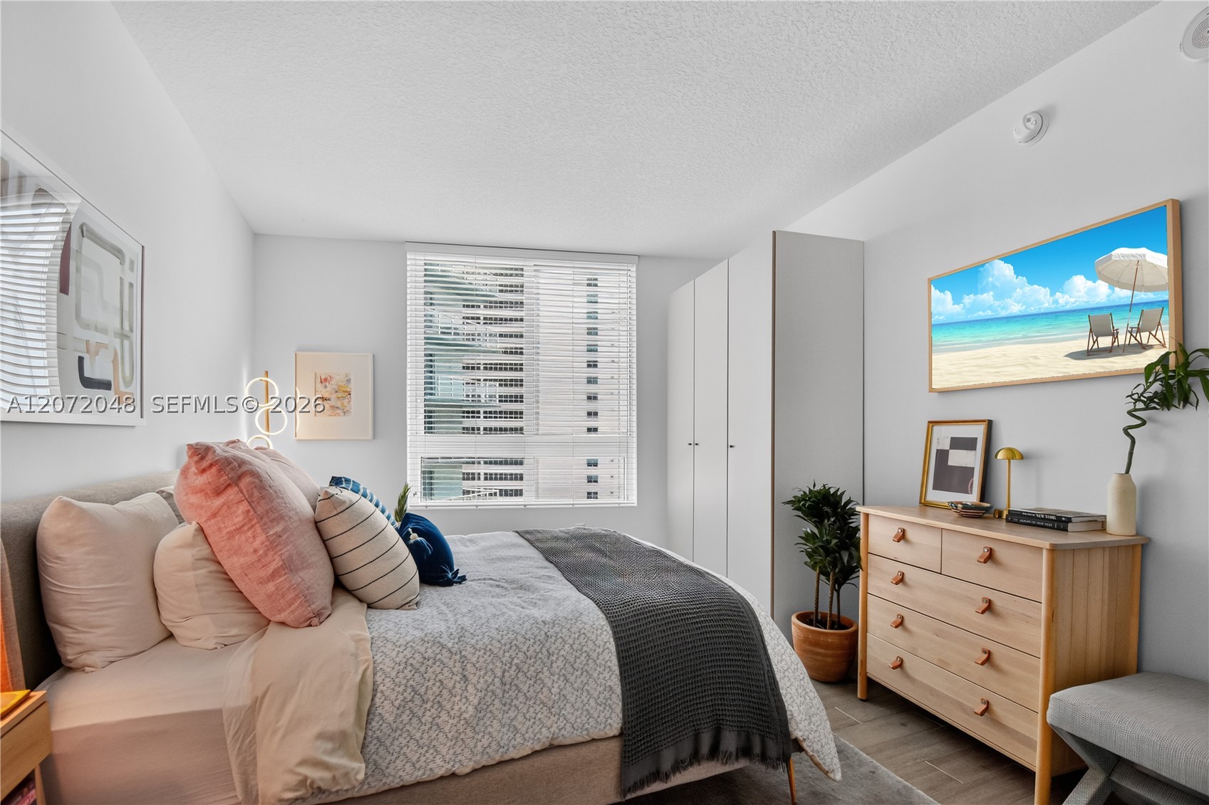 1900 N Bayshore Dr #2019, Miami FL 33132