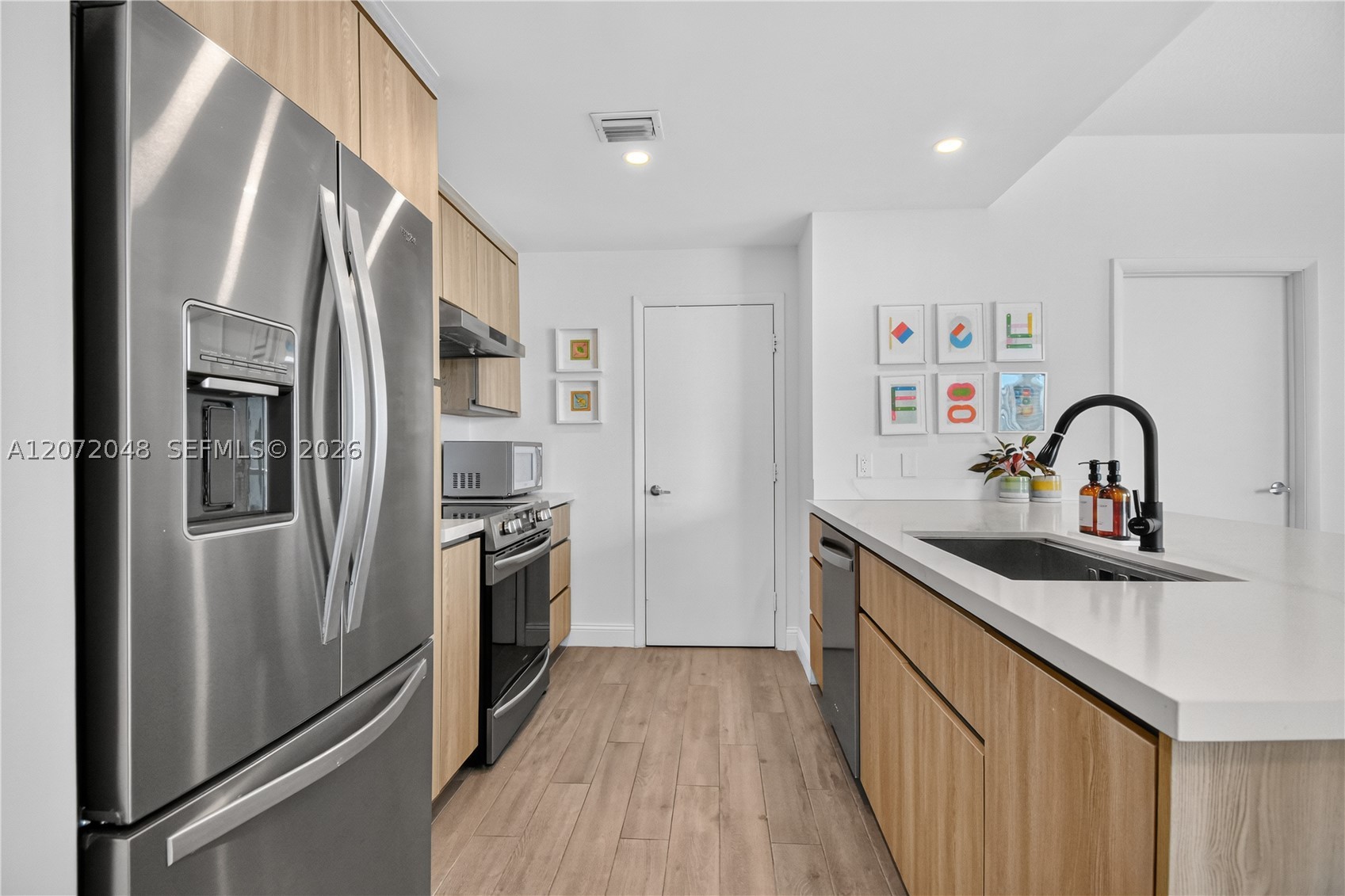 1900 N Bayshore Dr #2019, Miami FL 33132