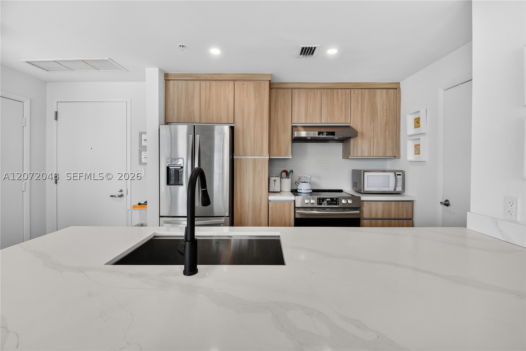 1900 N Bayshore Dr #2019, Miami FL 33132