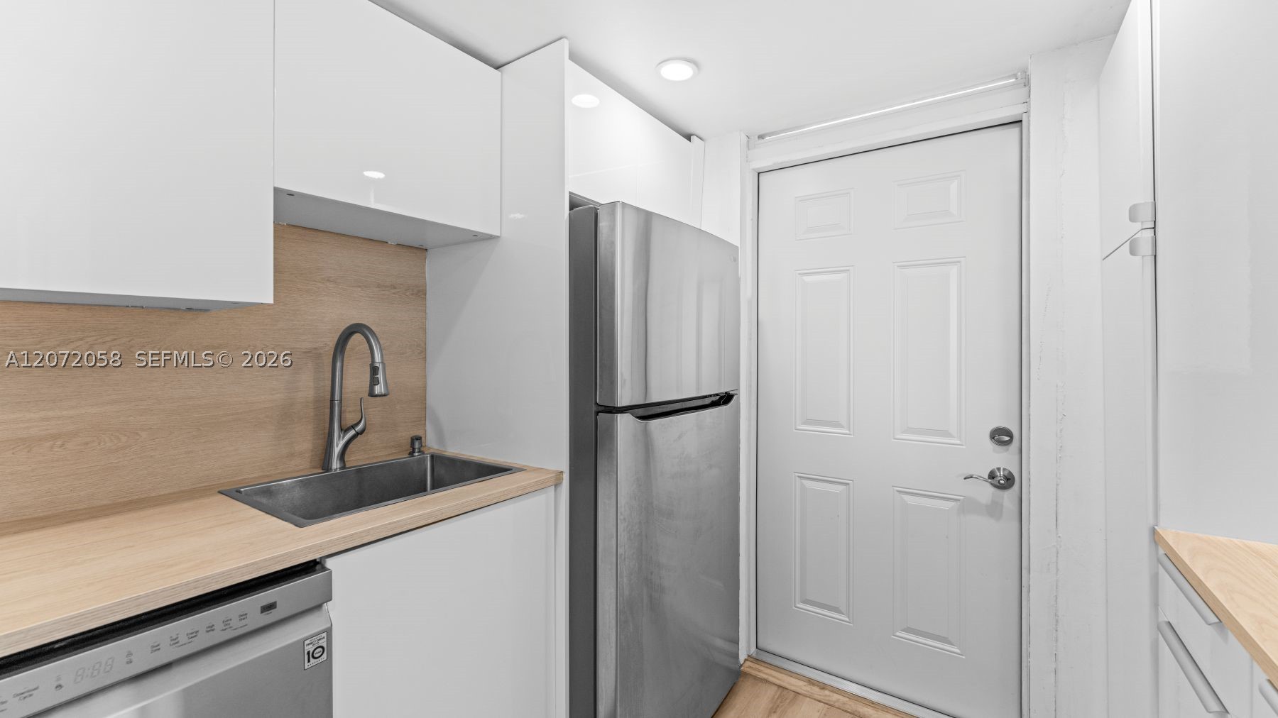 1145 Normandy Dr #505, Miami Beach FL 33141