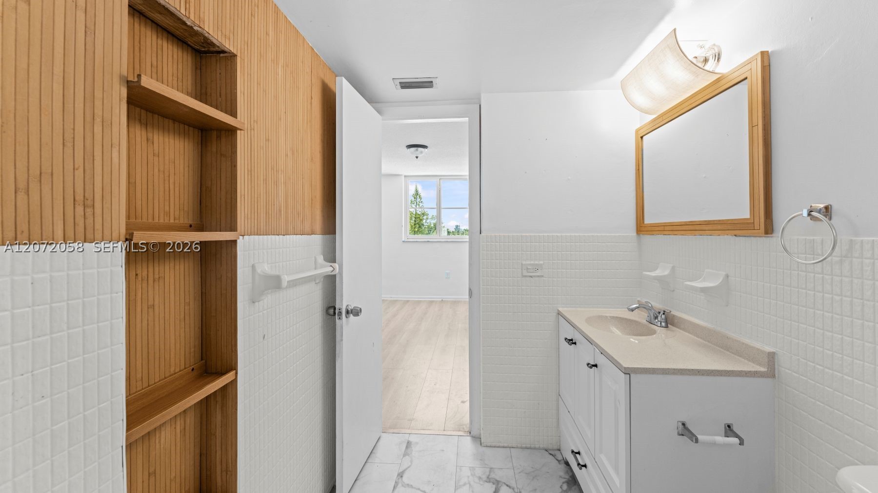 1145 Normandy Dr #505, Miami Beach FL 33141