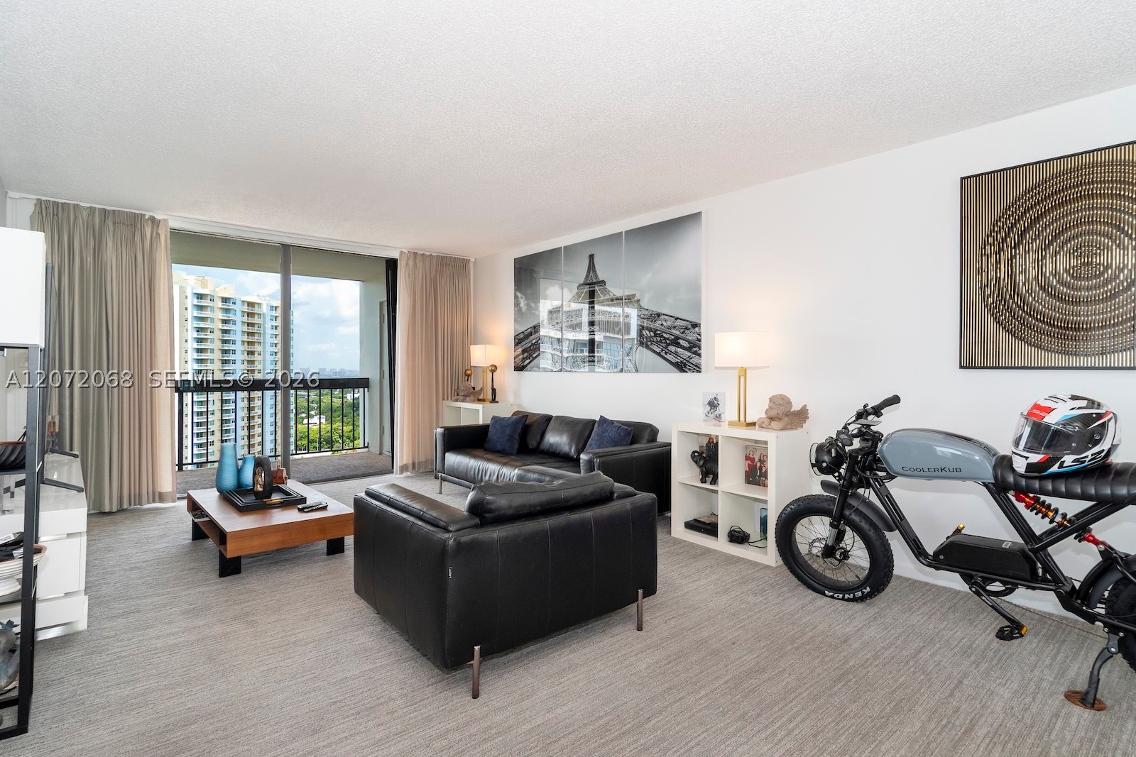 2333 Brickell Ave #2212, Miami FL 33129