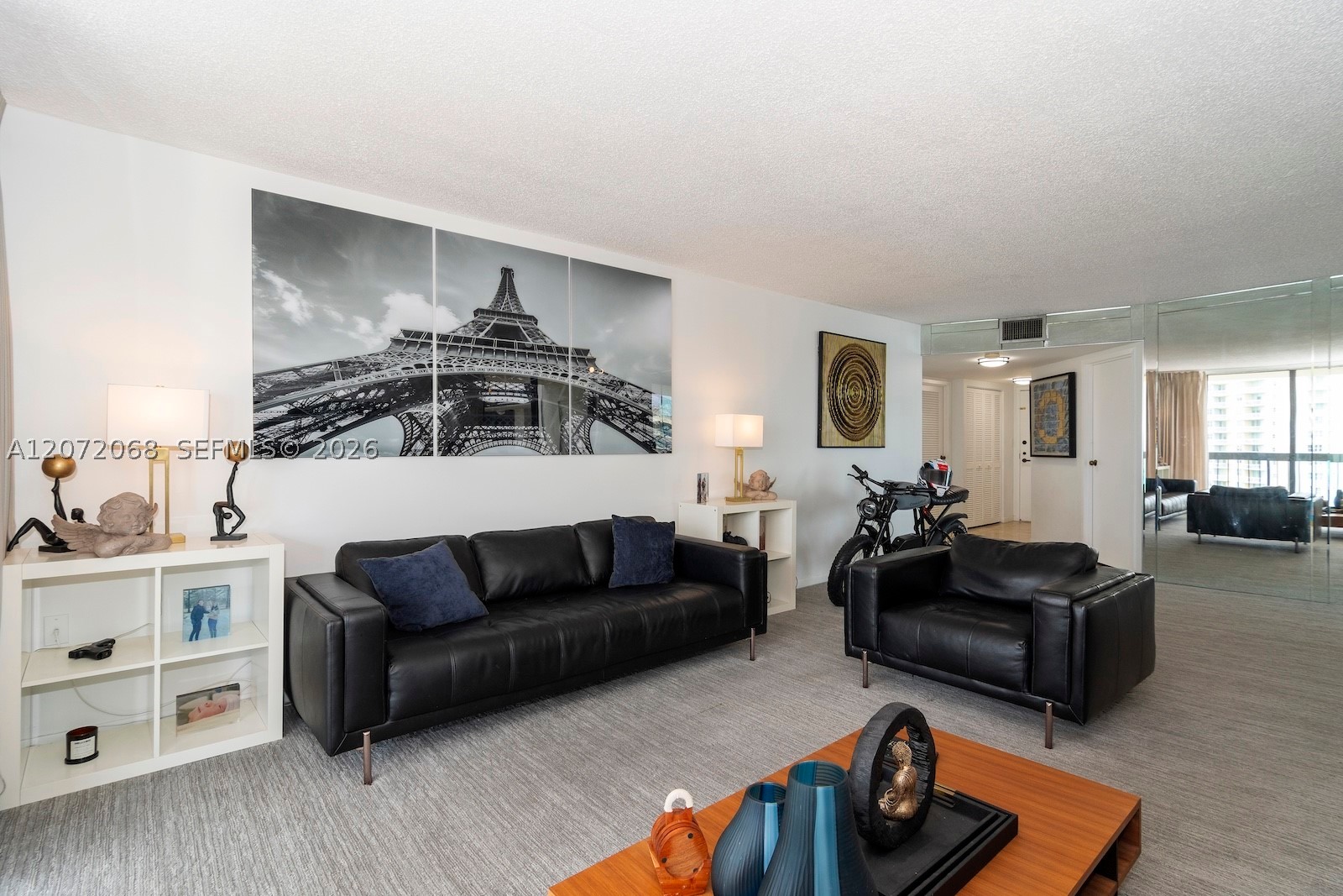 2333 Brickell Ave #2212, Miami FL 33129