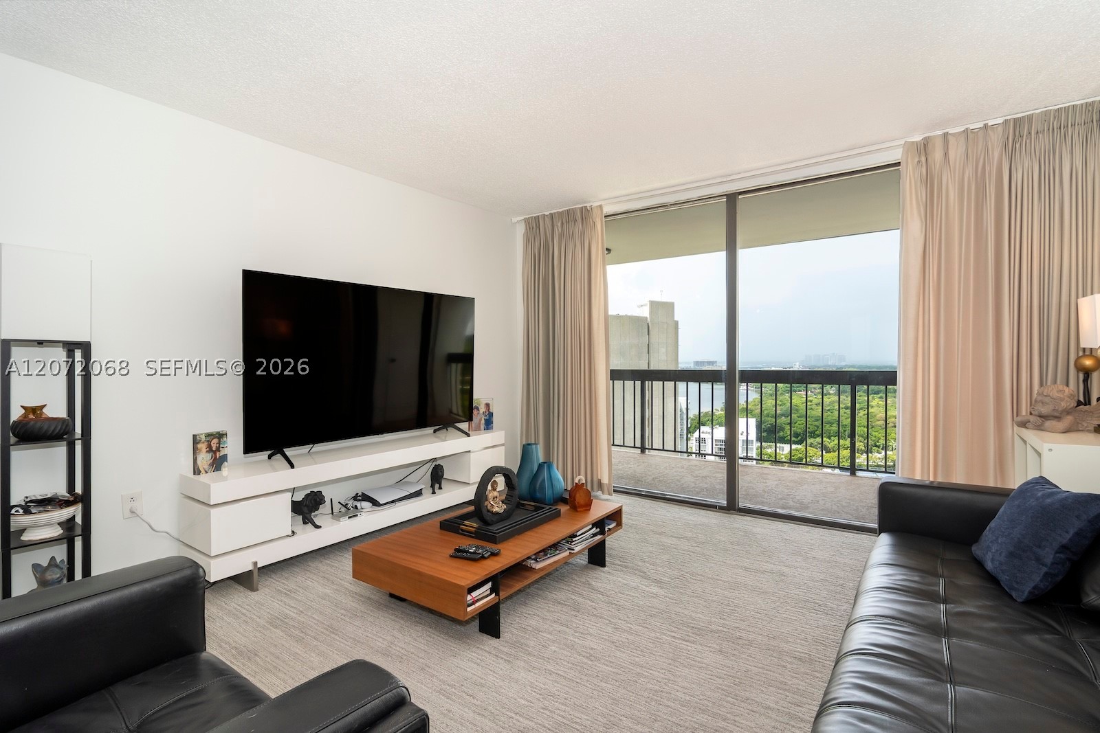2333 Brickell Ave #2212, Miami FL 33129