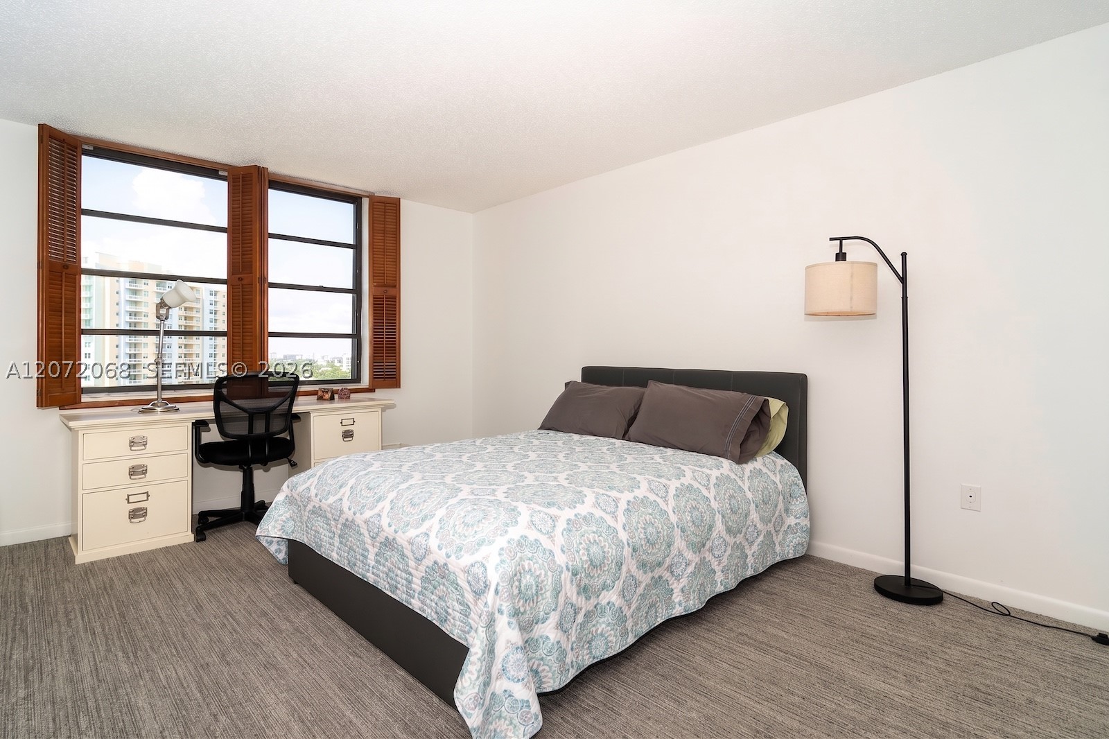 2333 Brickell Ave #2212, Miami FL 33129
