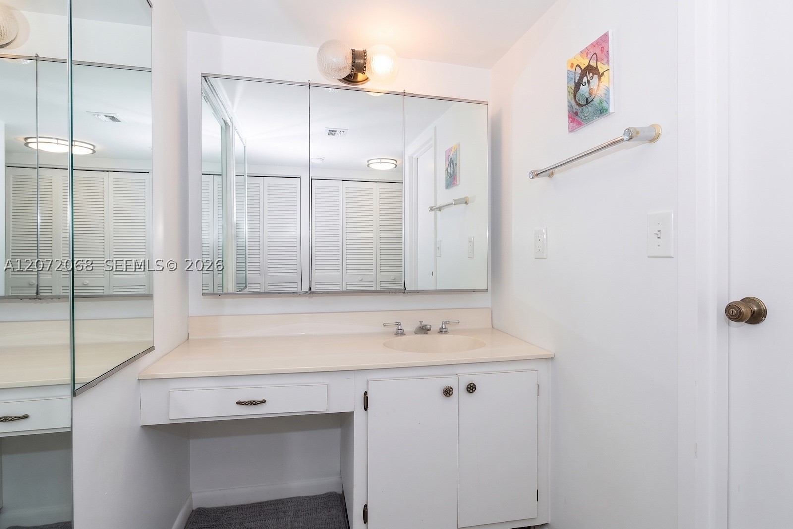 2333 Brickell Ave #2212, Miami FL 33129
