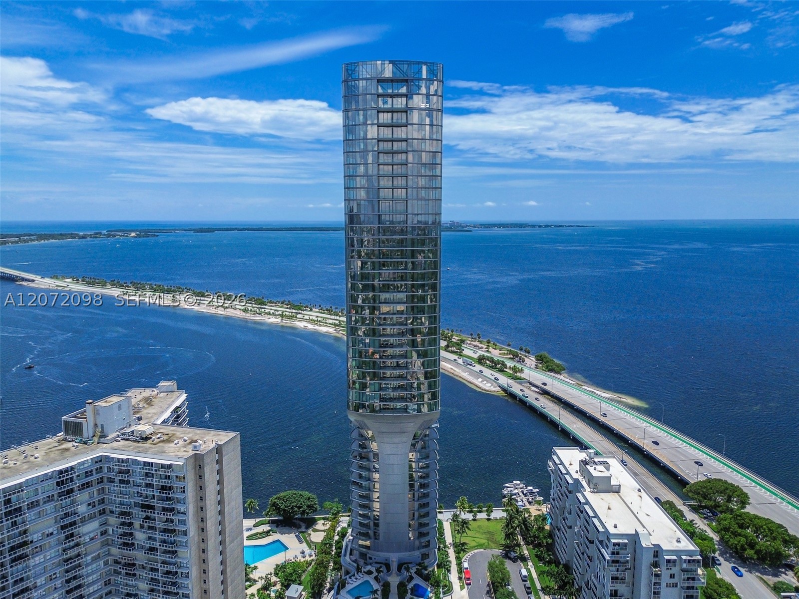175 SE 25 Road #PH4301, Miami FL 33129
