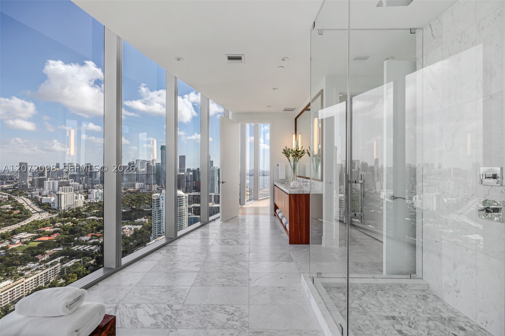 175 SE 25 Road #PH4301, Miami FL 33129
