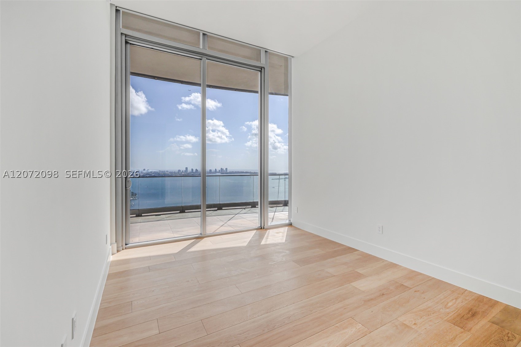 175 SE 25 Road #PH4301, Miami FL 33129