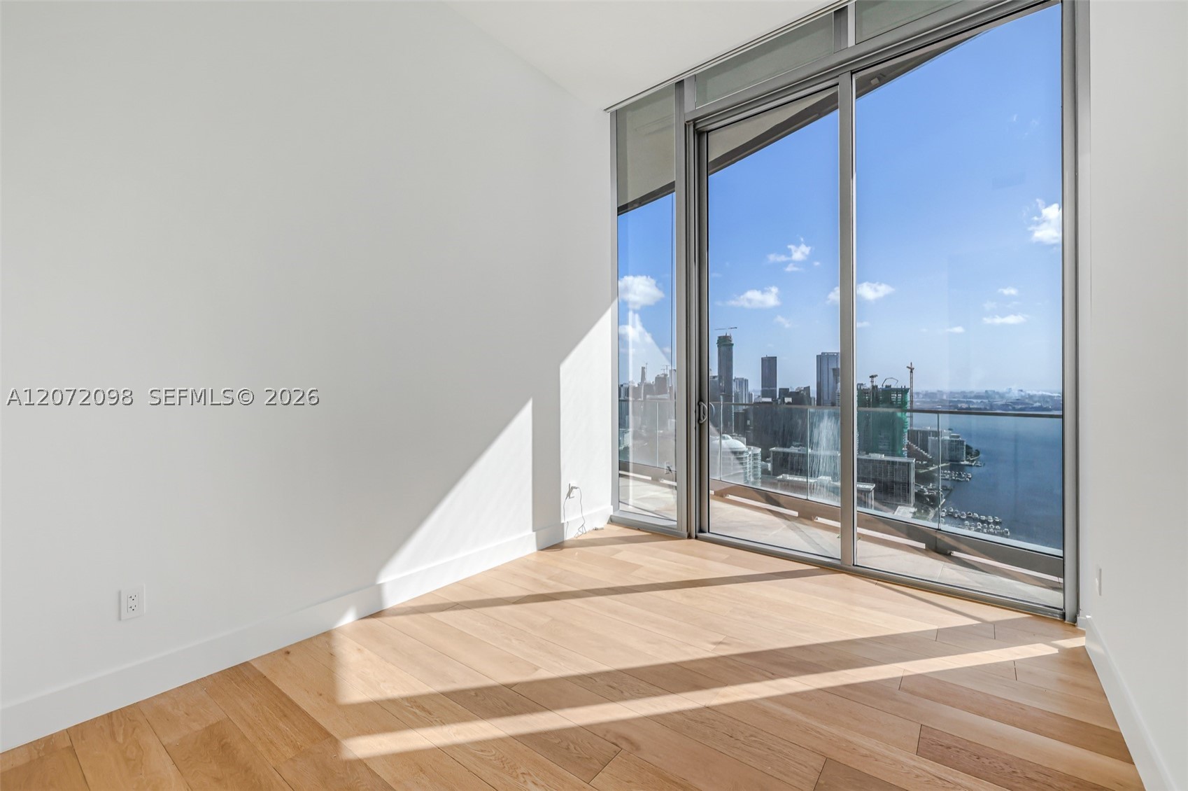 175 SE 25 Road #PH4301, Miami FL 33129
