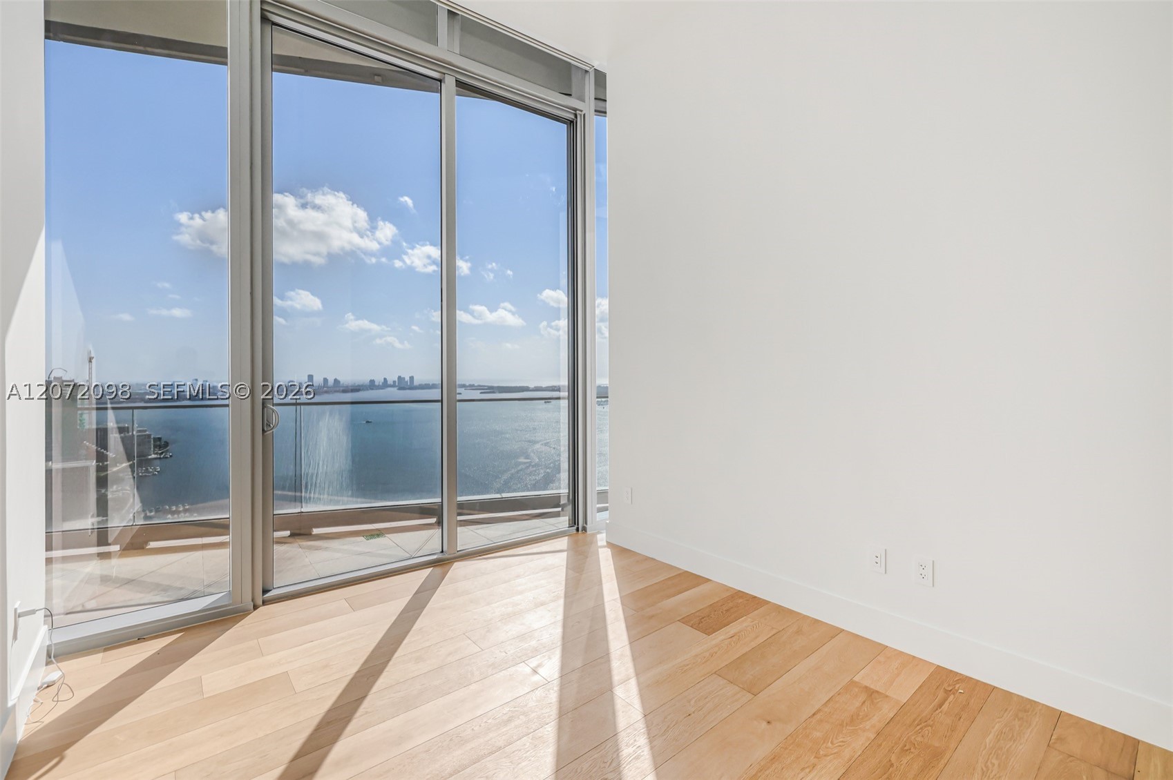 175 SE 25 Road #PH4301, Miami FL 33129