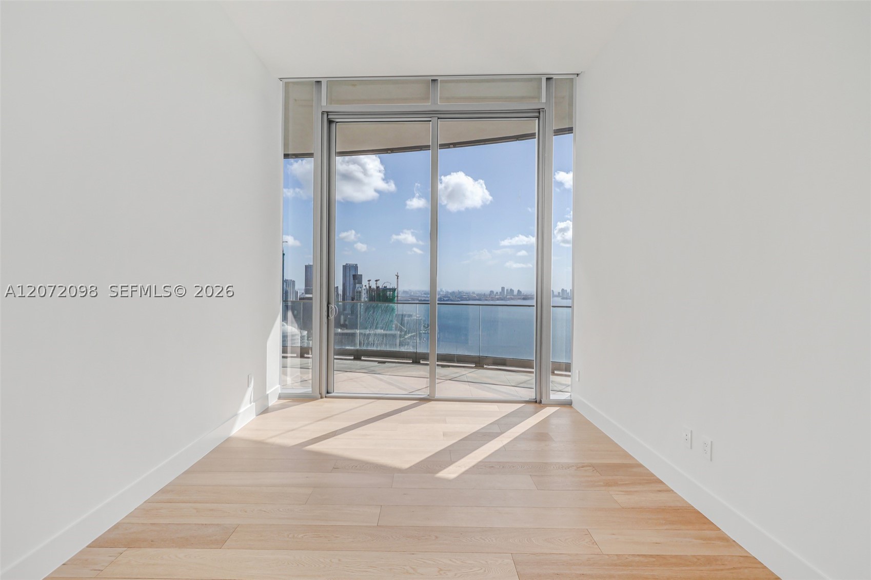 175 SE 25 Road #PH4301, Miami FL 33129