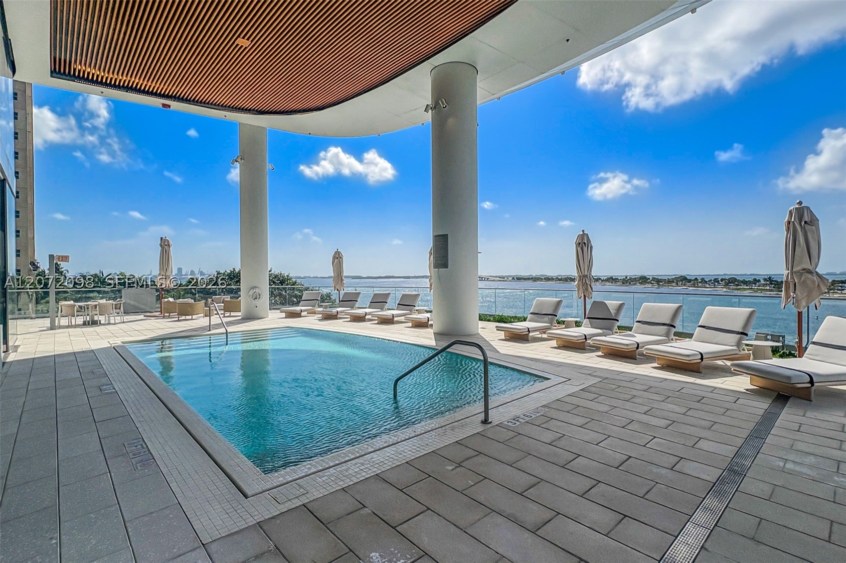175 SE 25 Road #PH4301, Miami FL 33129