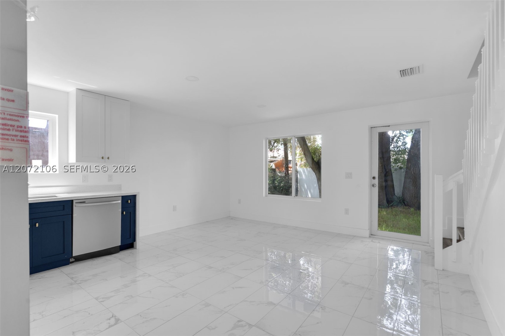 1627 NW 40th St, Miami FL 33142