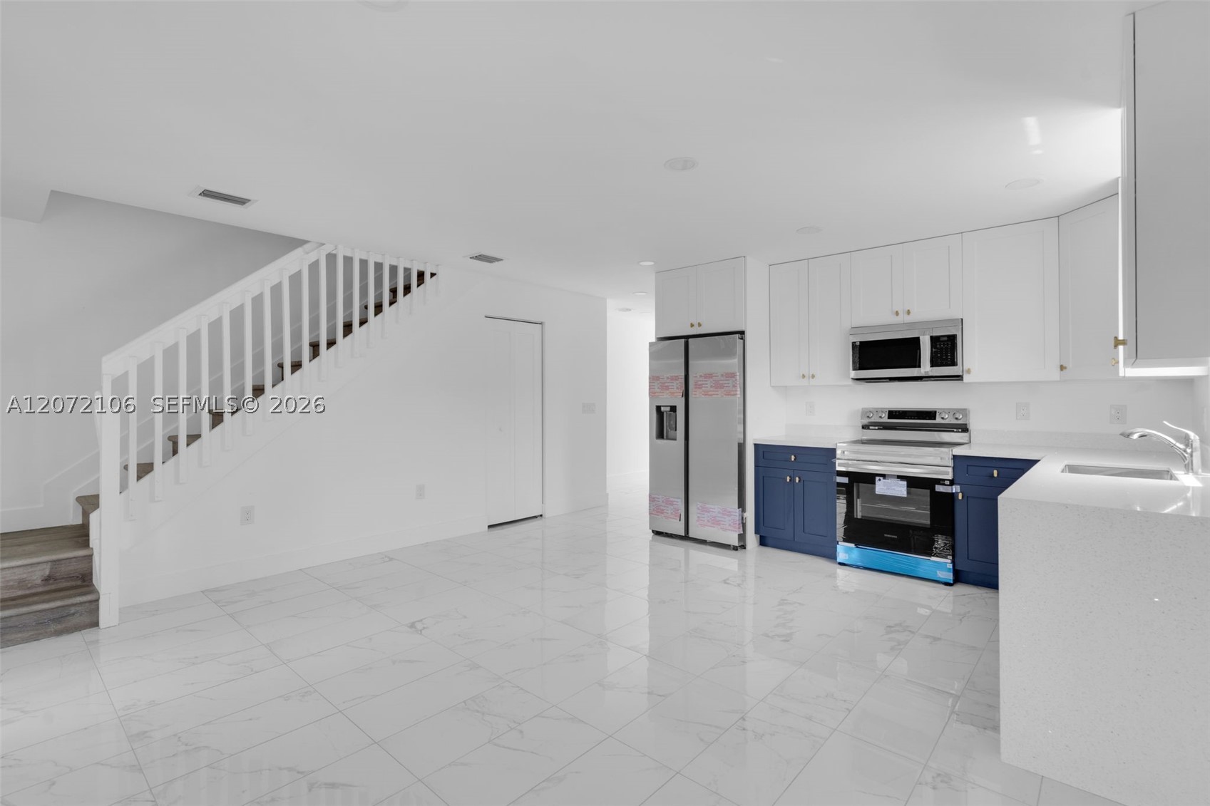 1627 NW 40th St, Miami FL 33142