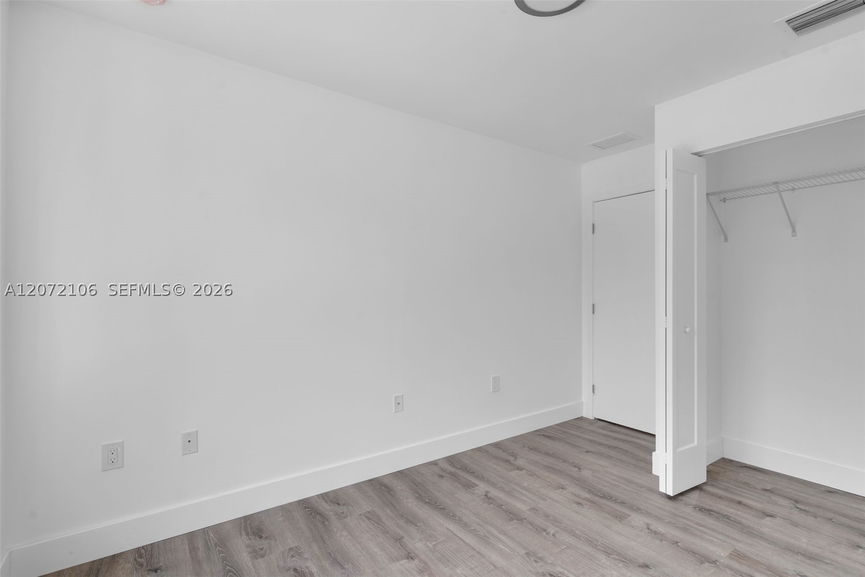 1627 NW 40th St, Miami FL 33142