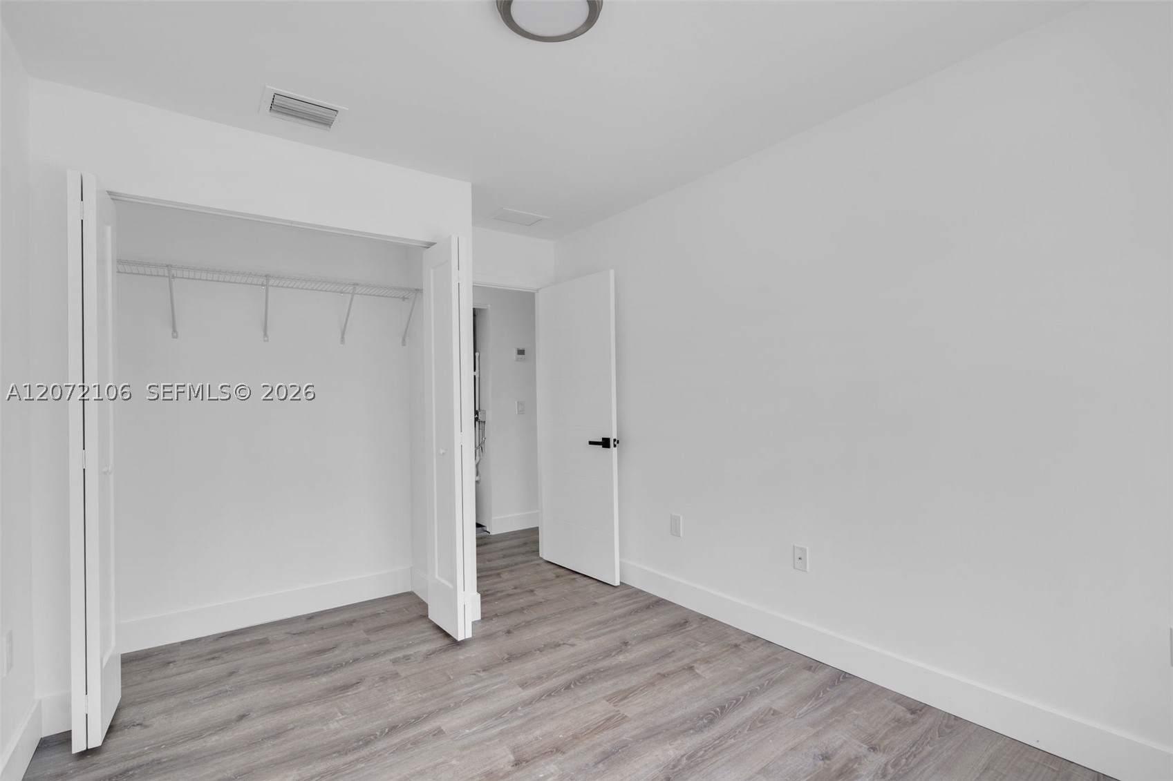 1627 NW 40th St, Miami FL 33142