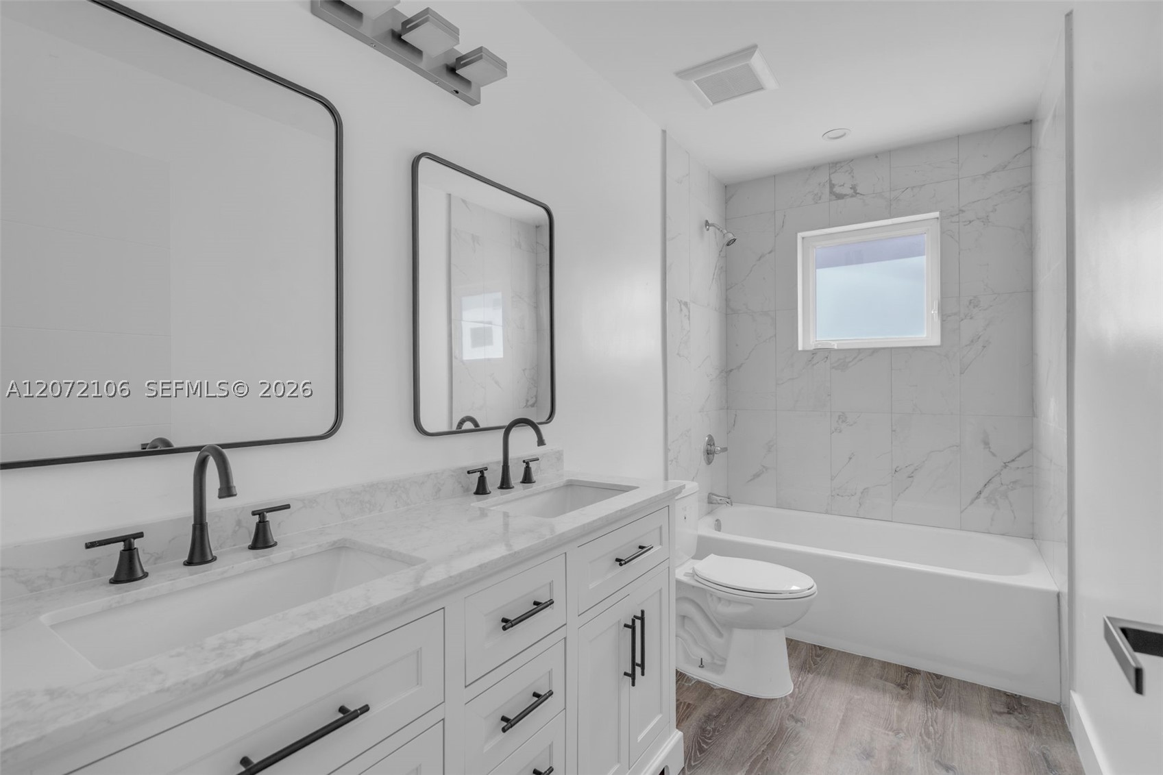 1627 NW 40th St, Miami FL 33142
