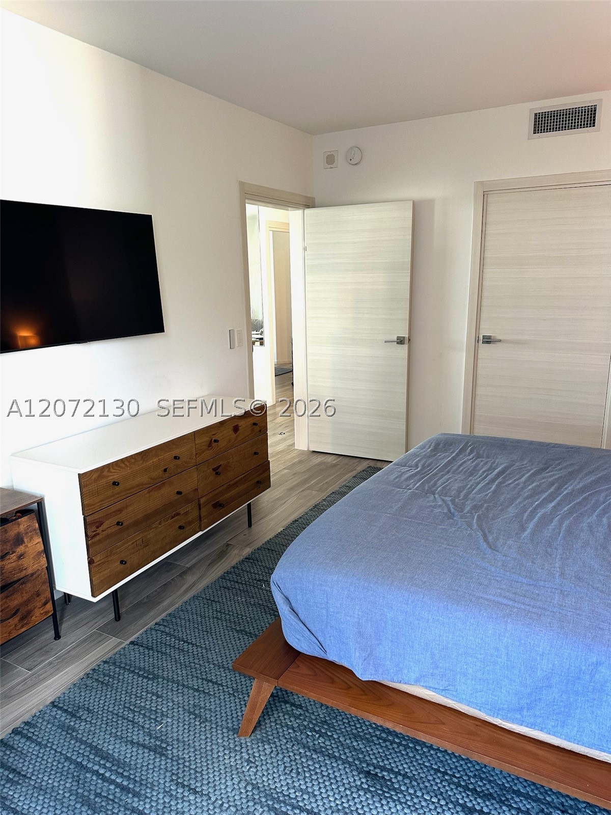 801 S Miami Ave #4305, Miami FL 33130