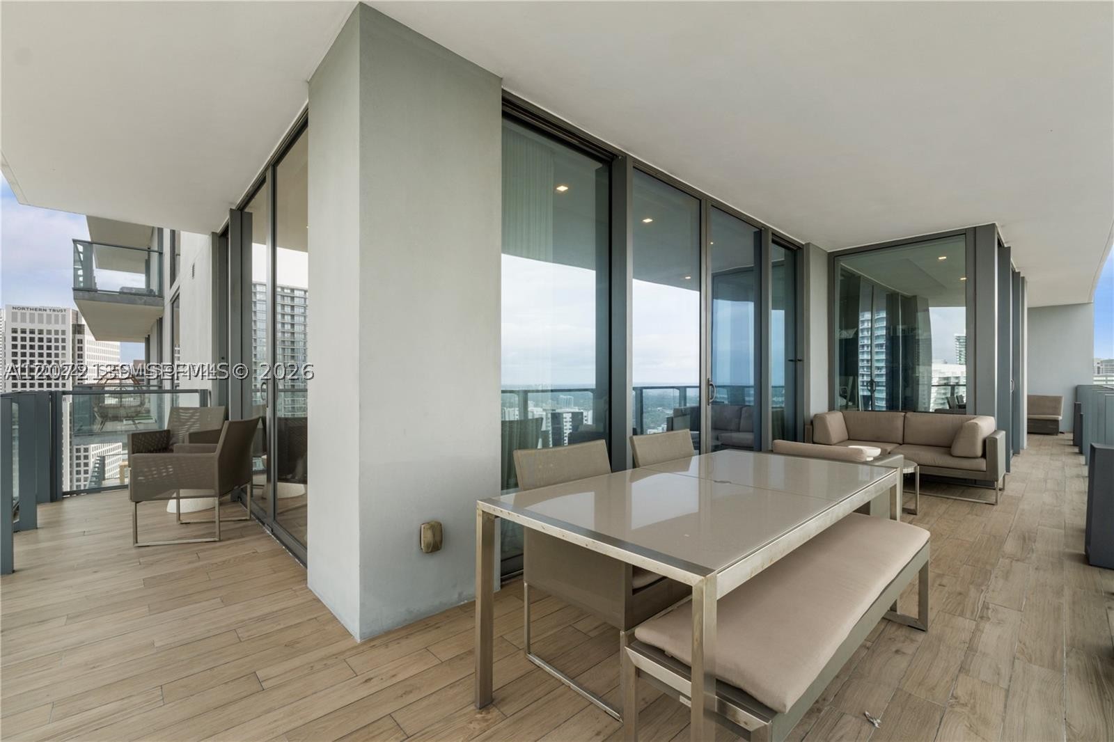 88 SW 7th St #3412, Miami FL 33130