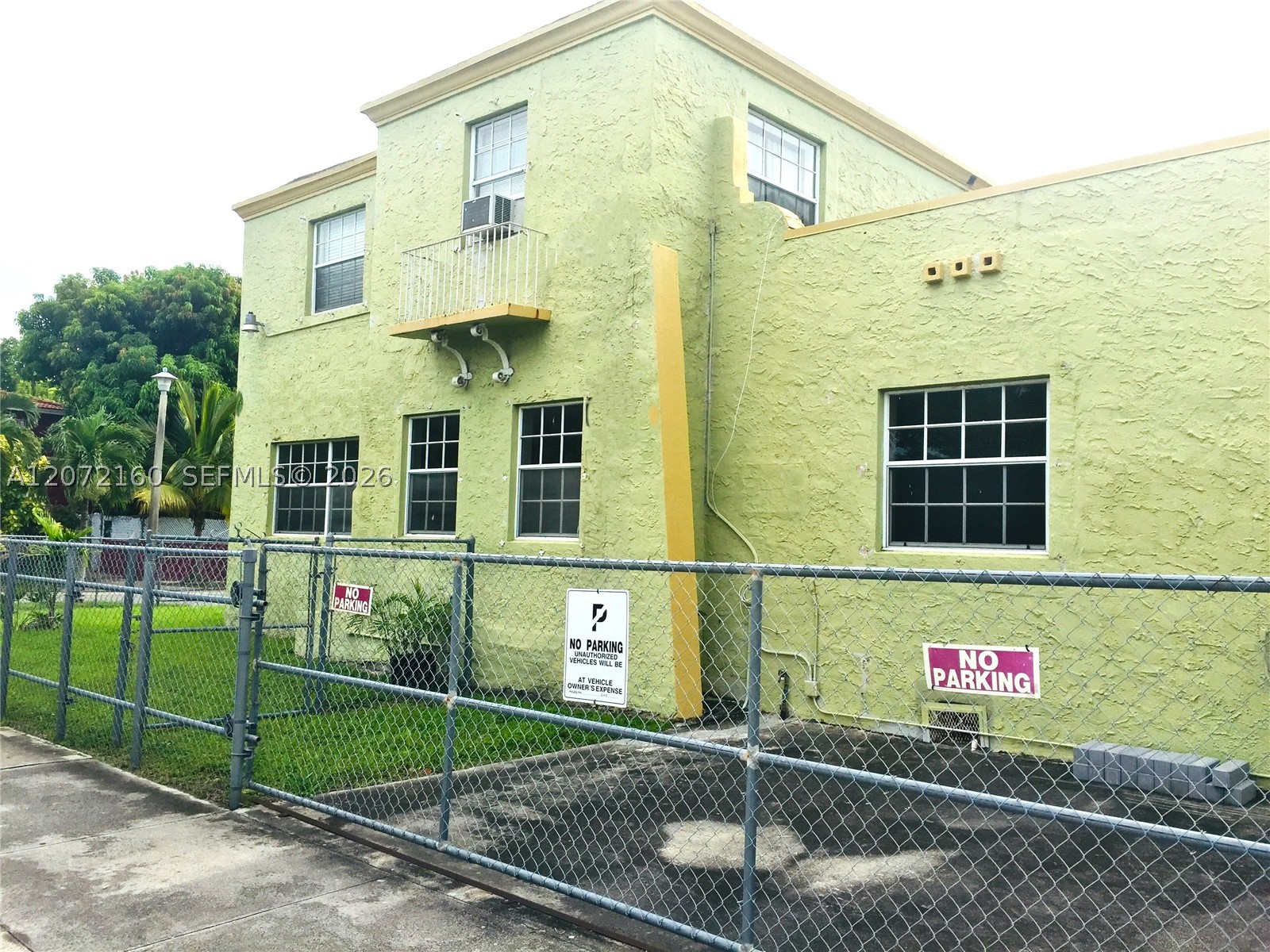 1801 SW 10th St, Miami FL 33135