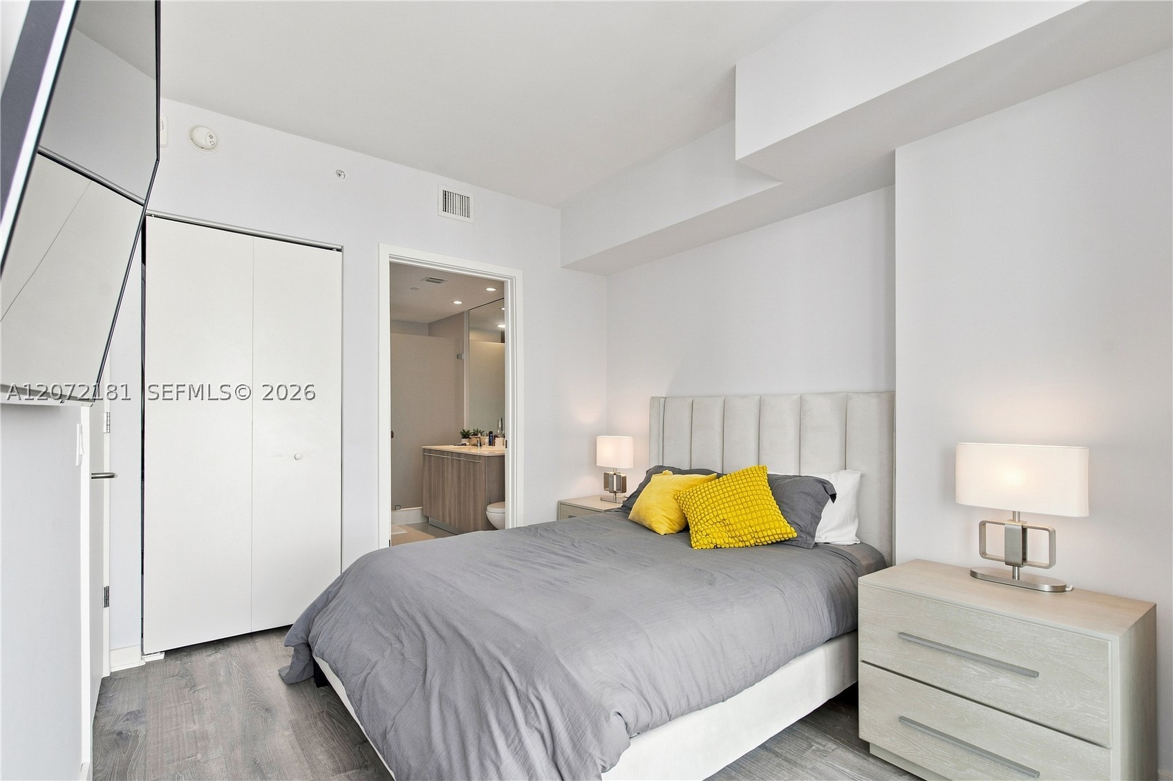 501 NE 31st St #3504, Miami FL 33137