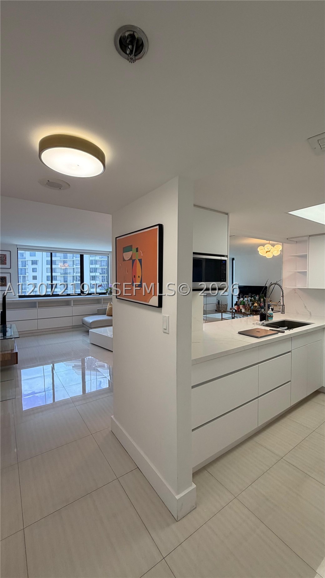 540 Brickell Key Dr #1101, Miami FL 33131