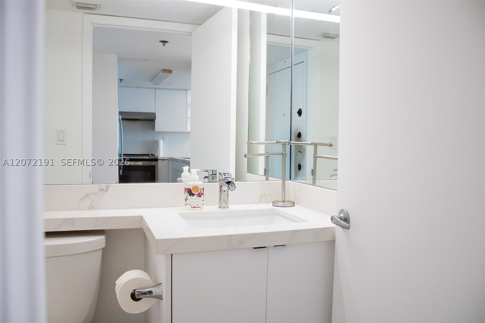 540 Brickell Key Dr #1101, Miami FL 33131