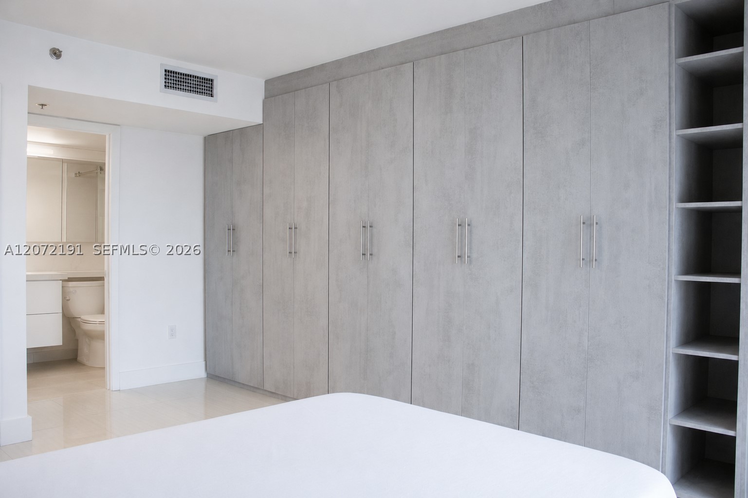 540 Brickell Key Dr #1101, Miami FL 33131