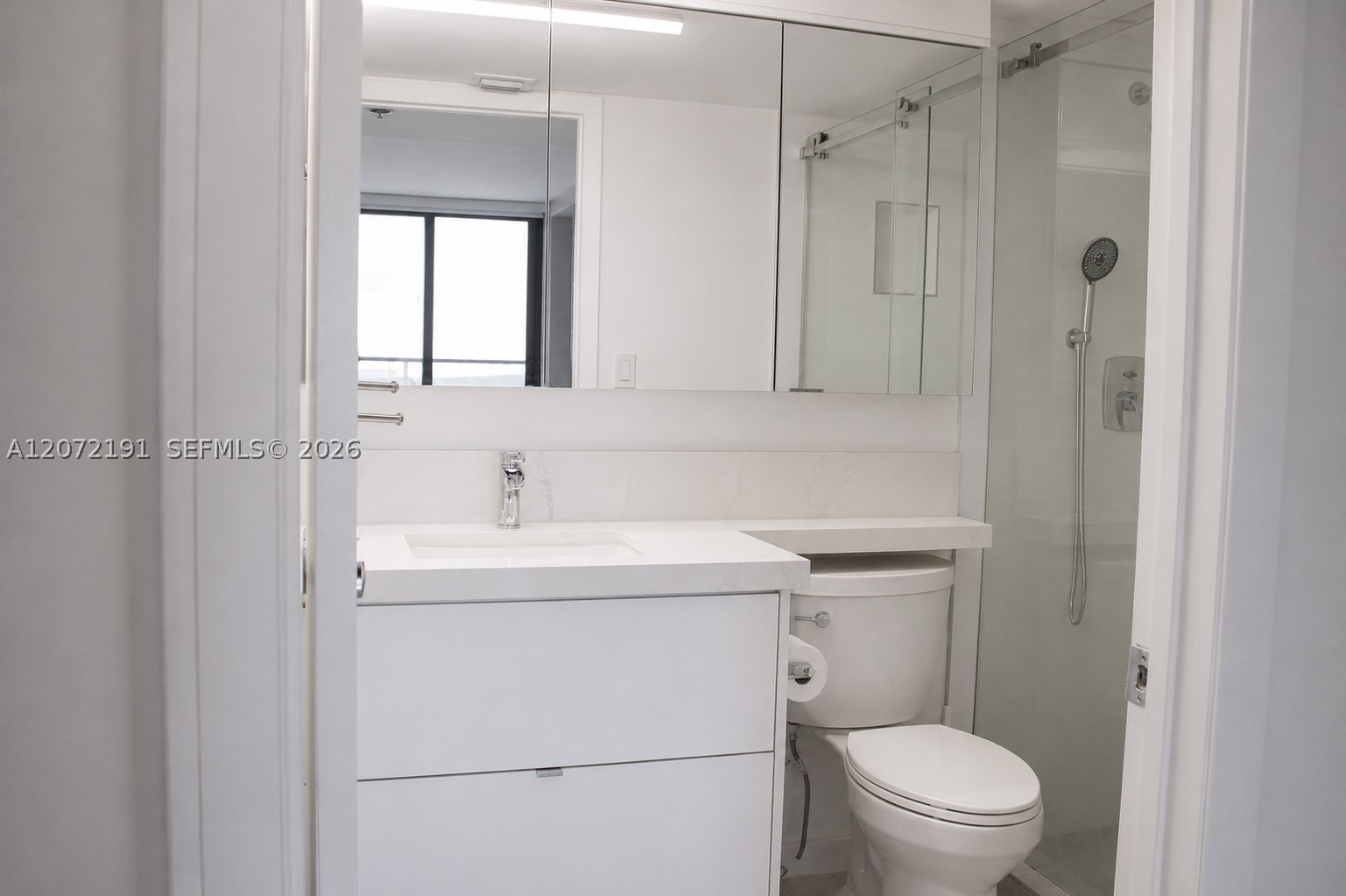 540 Brickell Key Dr #1101, Miami FL 33131