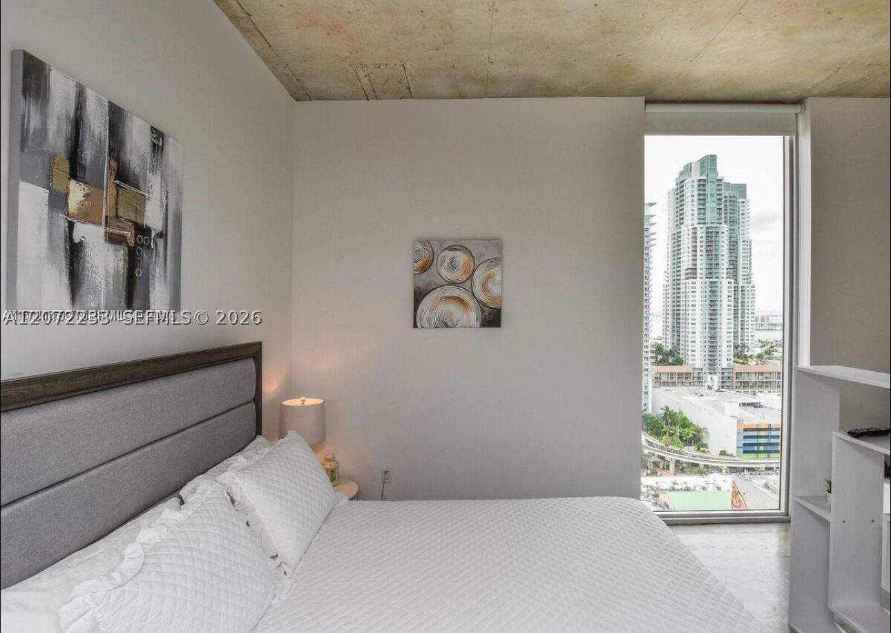 151 SE 1st St #2104, Miami FL 33131
