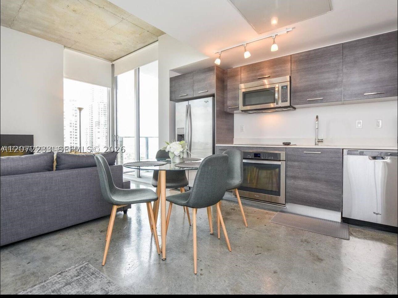 151 SE 1st St #2104, Miami FL 33131