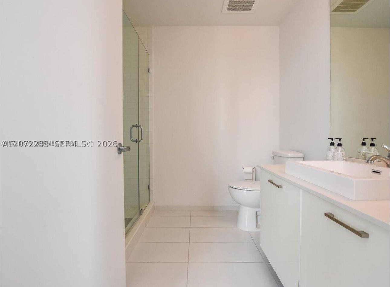 151 SE 1st St #2104, Miami FL 33131