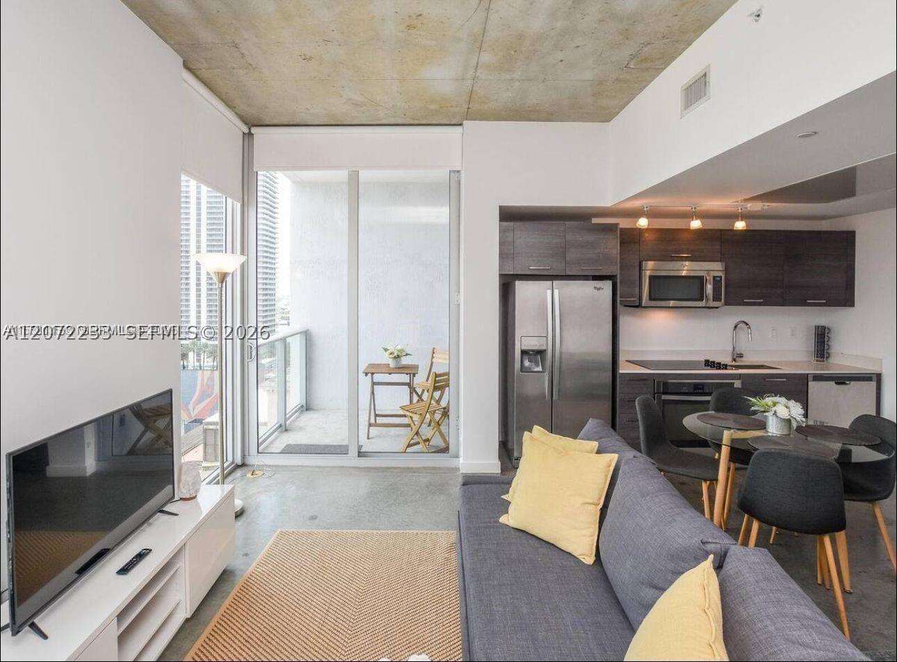 151 SE 1st St #2104, Miami FL 33131