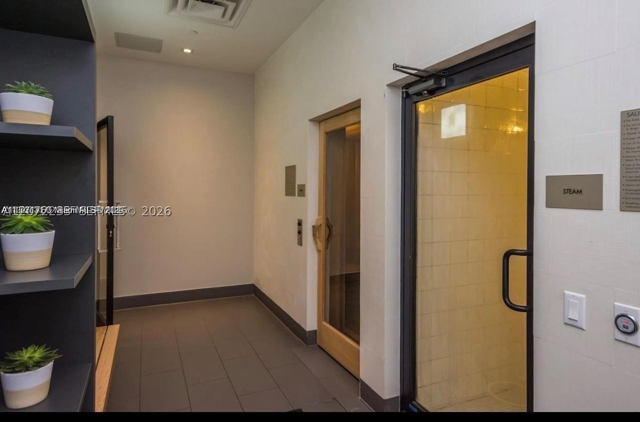 151 SE 1st St #2104, Miami FL 33131