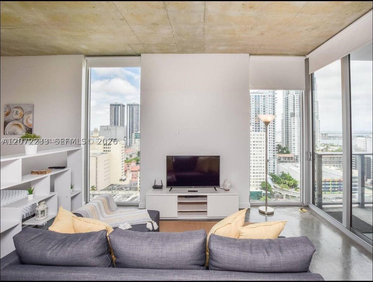 151 SE 1st St #2104, Miami FL 33131
