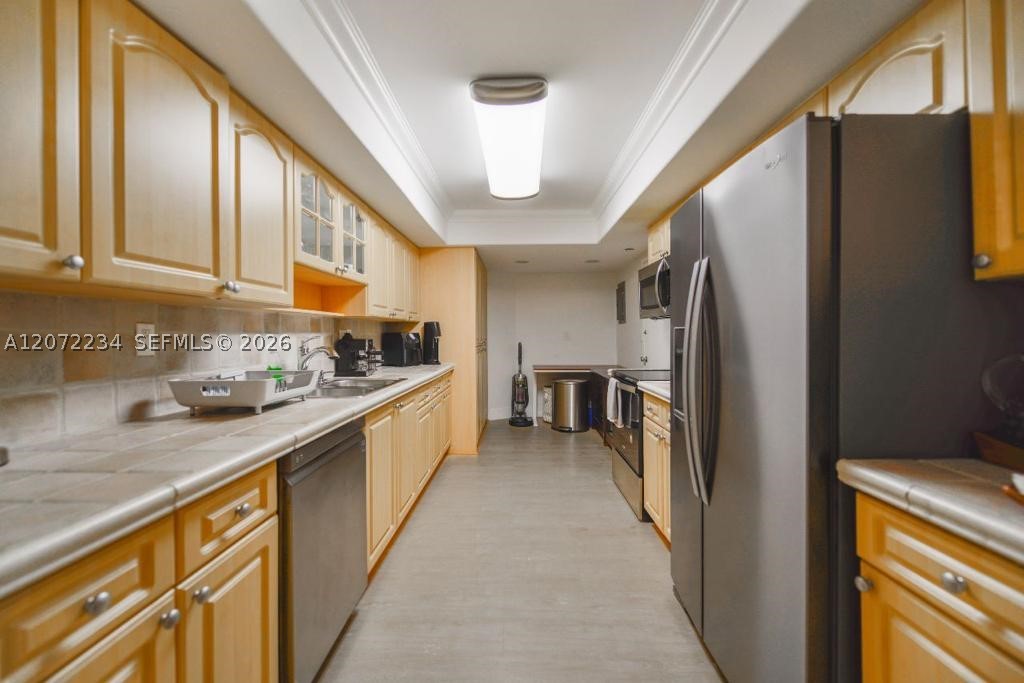 1121 Crandon Blvd #D206, Key Biscayne FL 33149