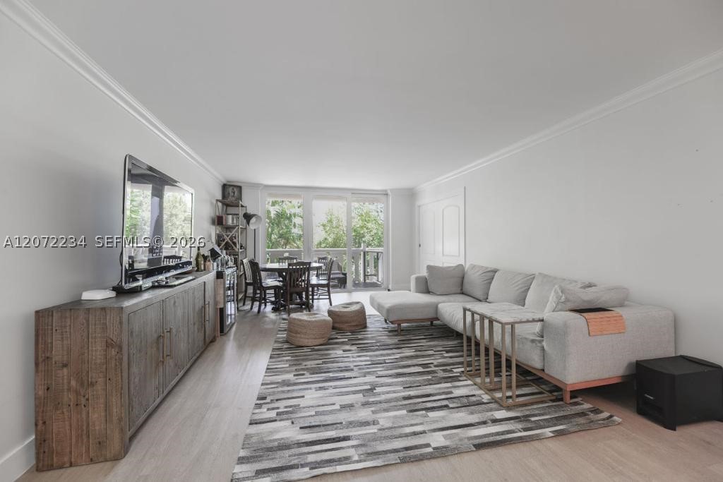 1121 Crandon Blvd #D206, Key Biscayne FL 33149