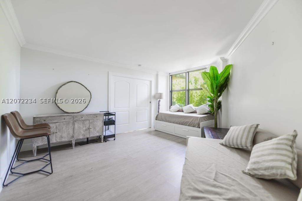 1121 Crandon Blvd #D206, Key Biscayne FL 33149