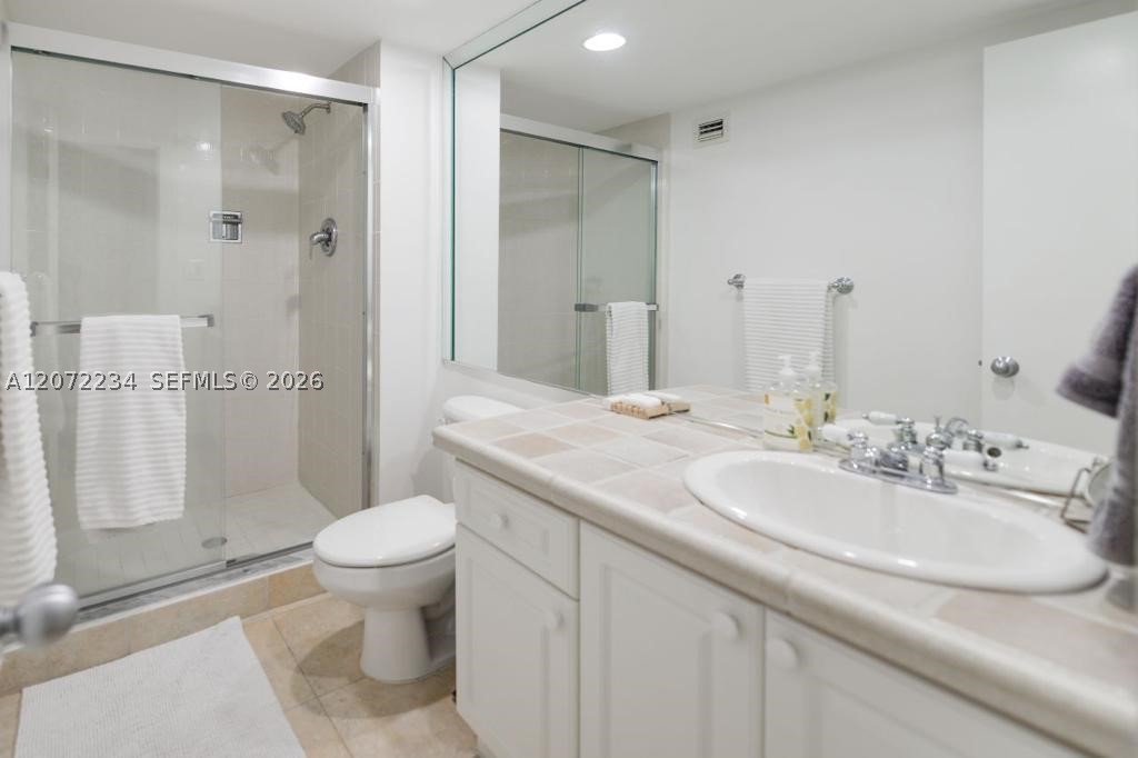 1121 Crandon Blvd #D206, Key Biscayne FL 33149