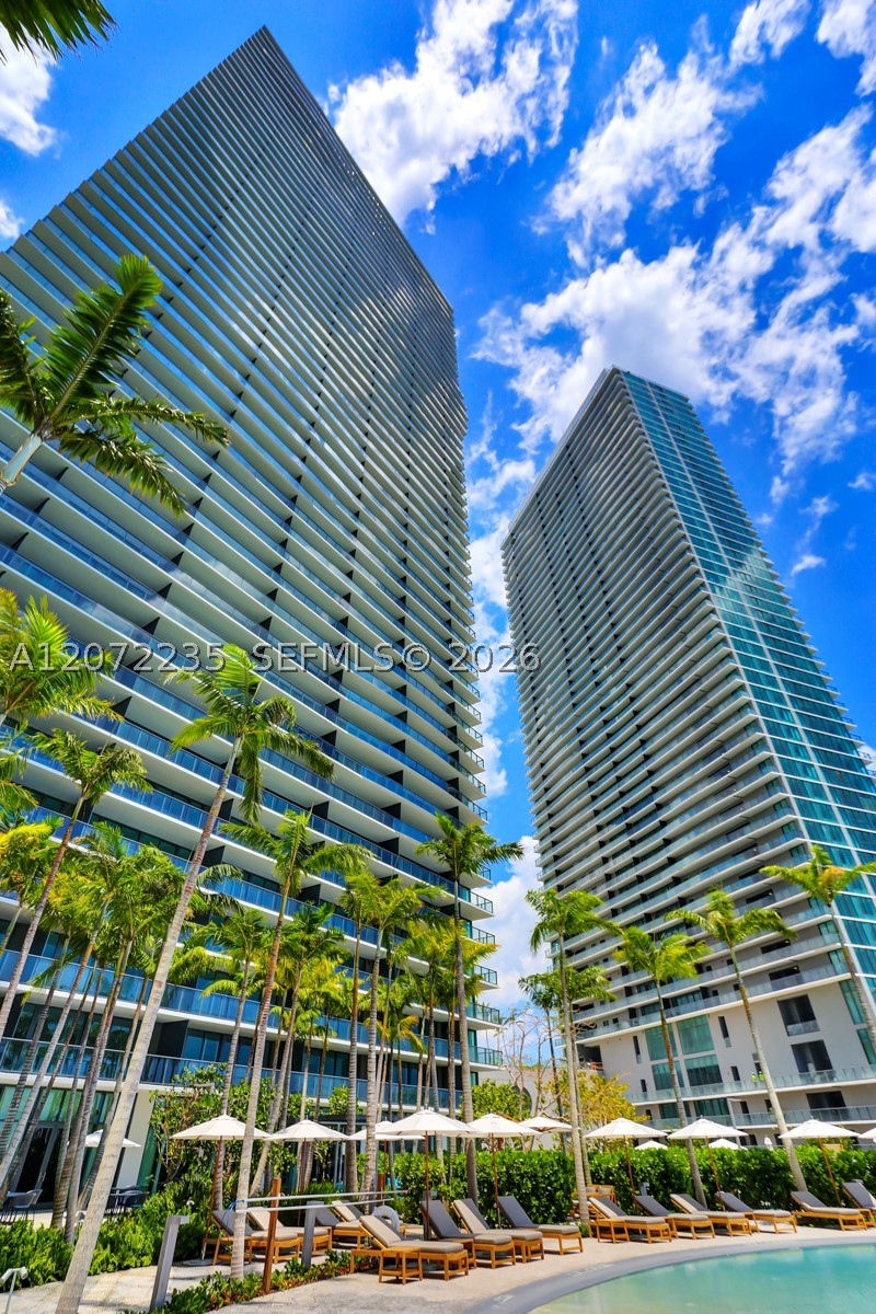 650 NE 32nd St #1502, Miami FL 33137