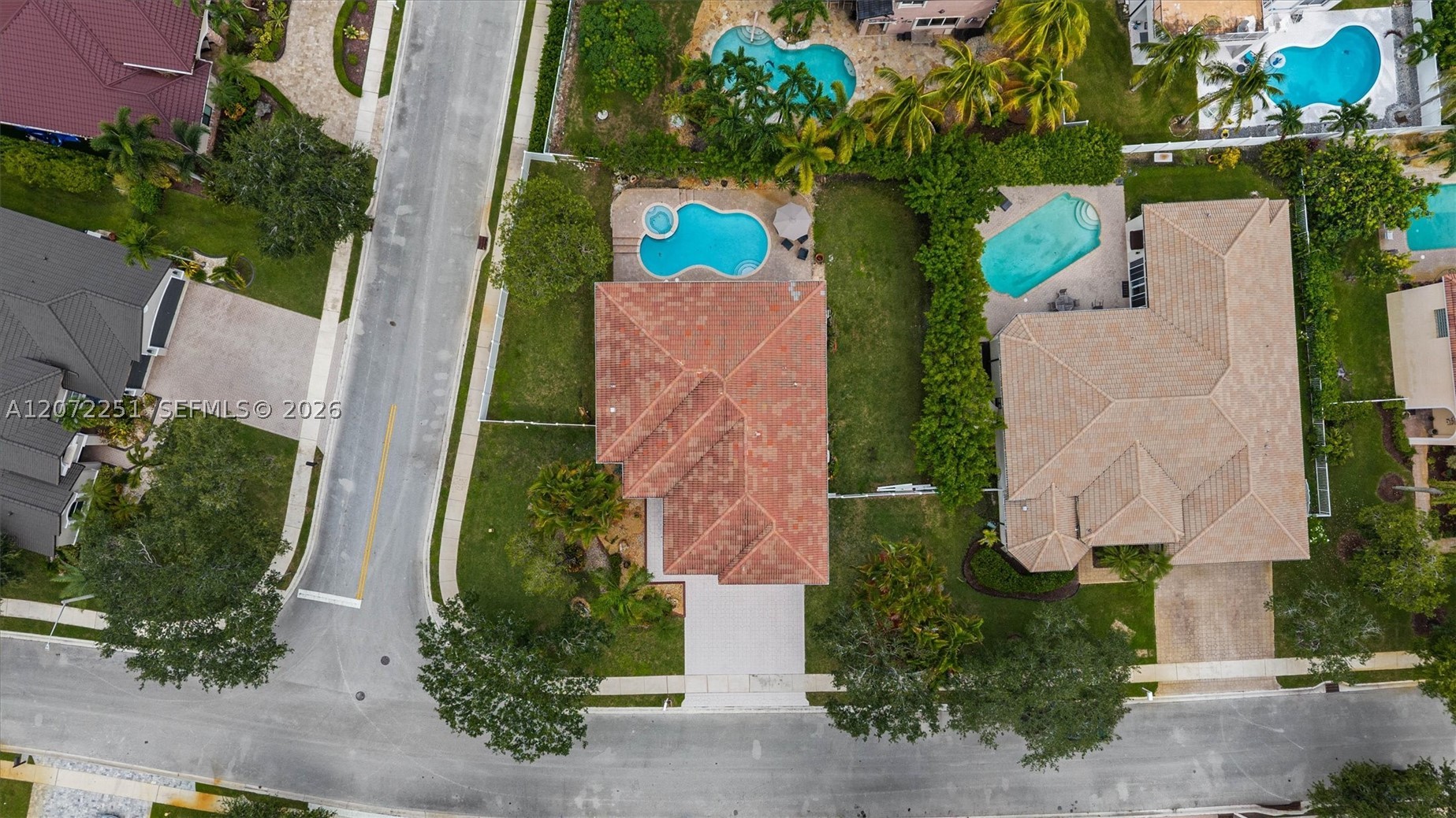 675 SW 159th Ln, Pembroke Pines FL 33027
