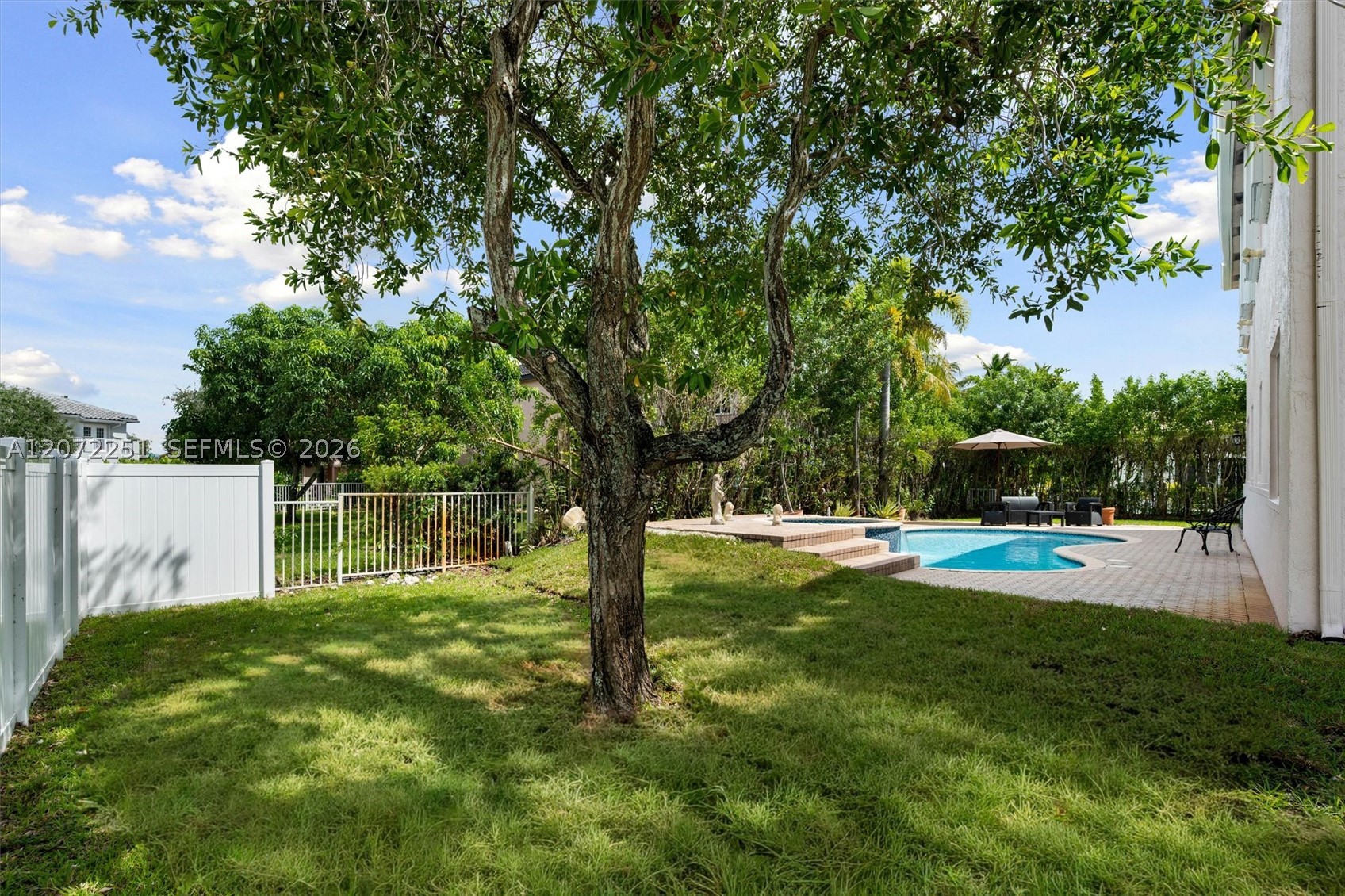 675 SW 159th Ln, Pembroke Pines FL 33027
