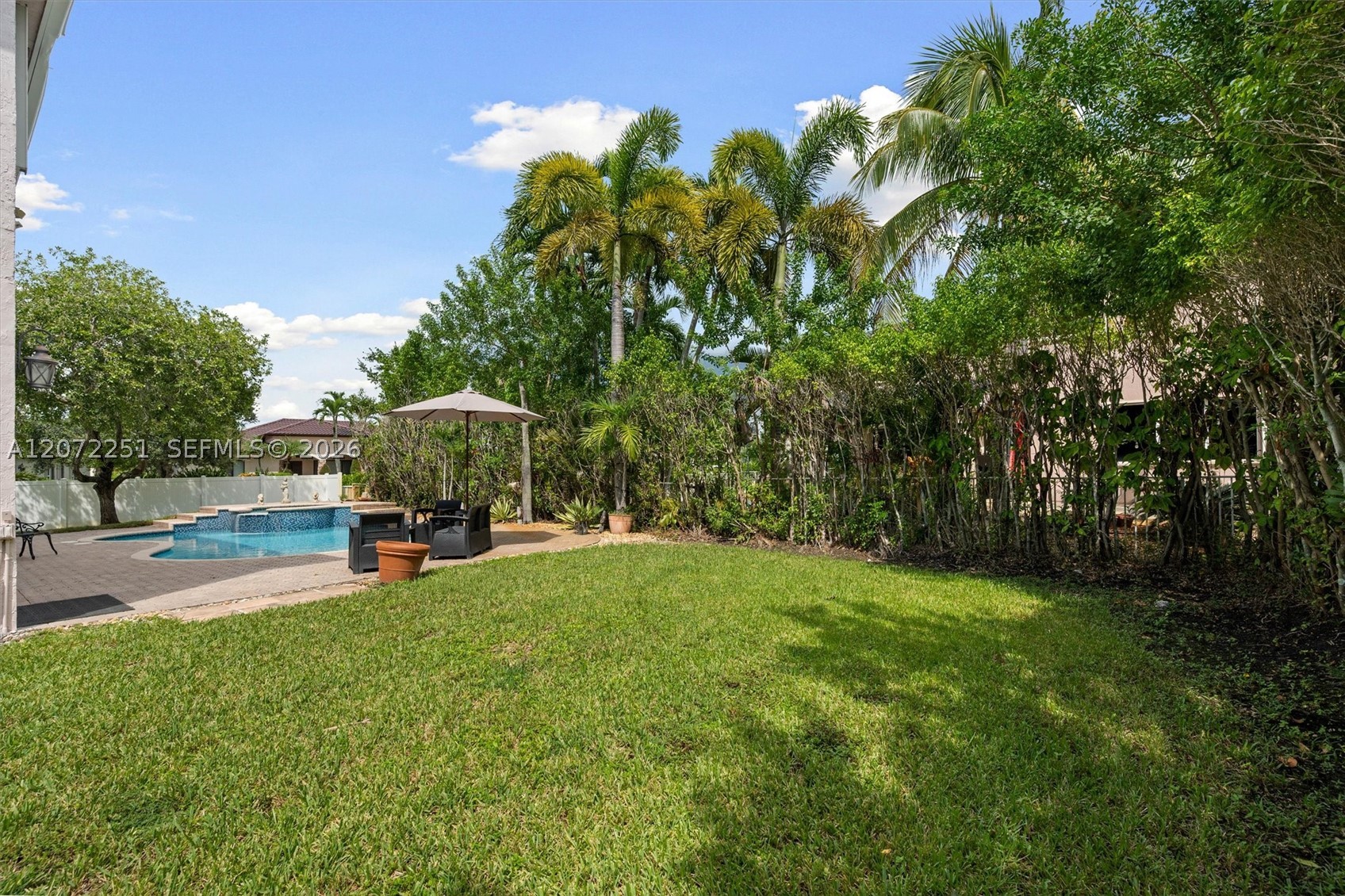 675 SW 159th Ln, Pembroke Pines FL 33027