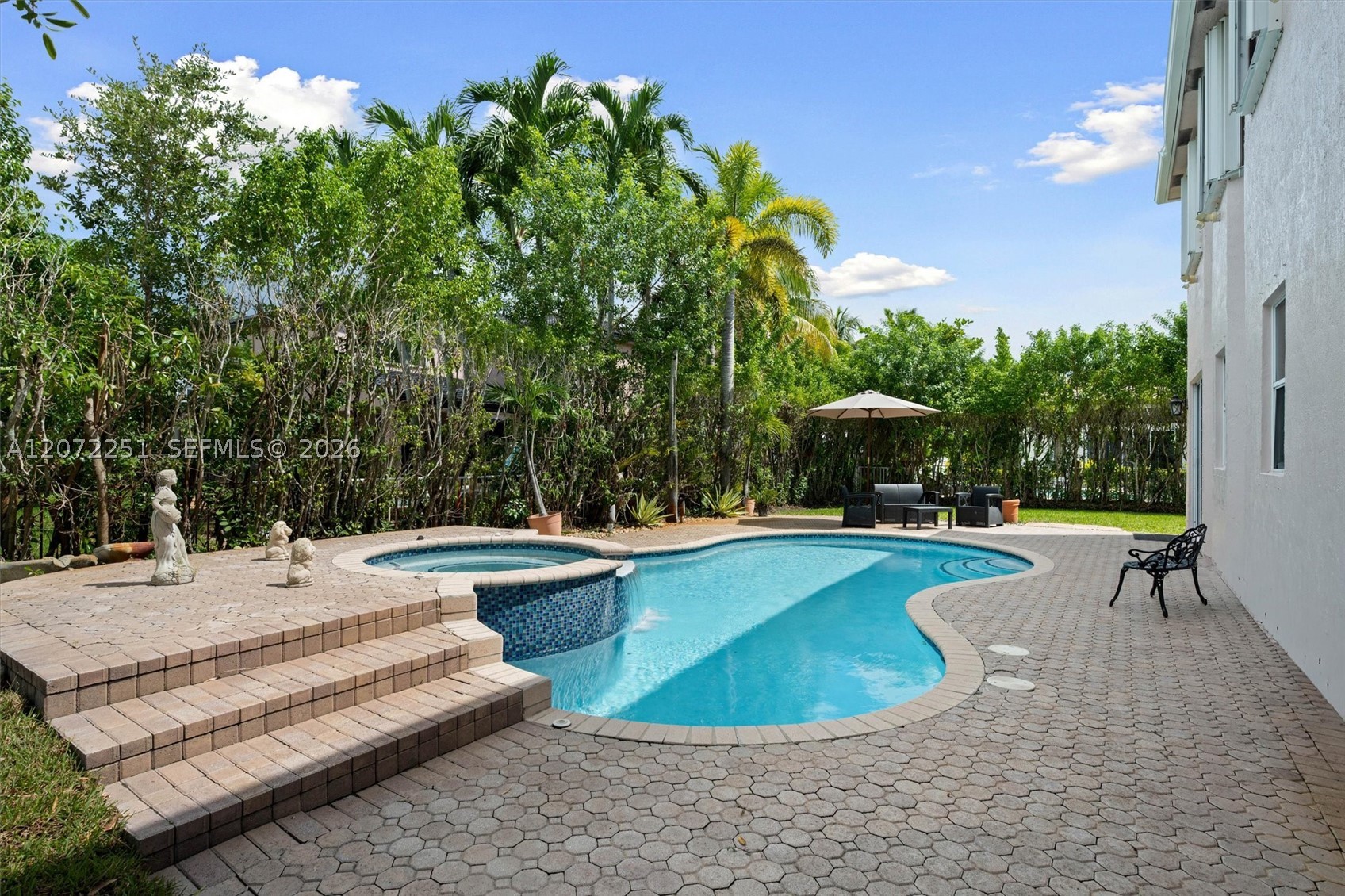 675 SW 159th Ln, Pembroke Pines FL 33027