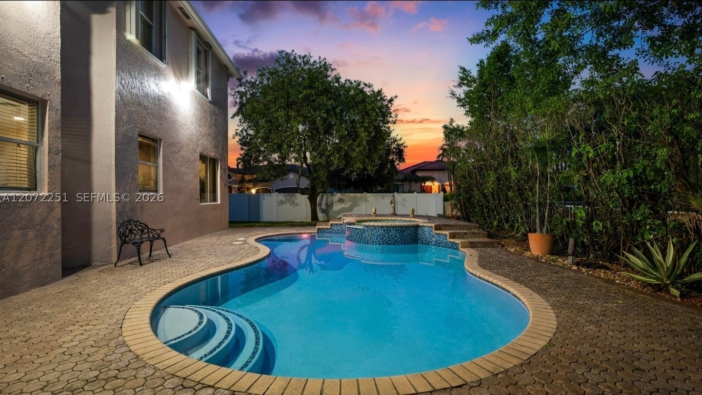 675 SW 159th Ln, Pembroke Pines FL 33027