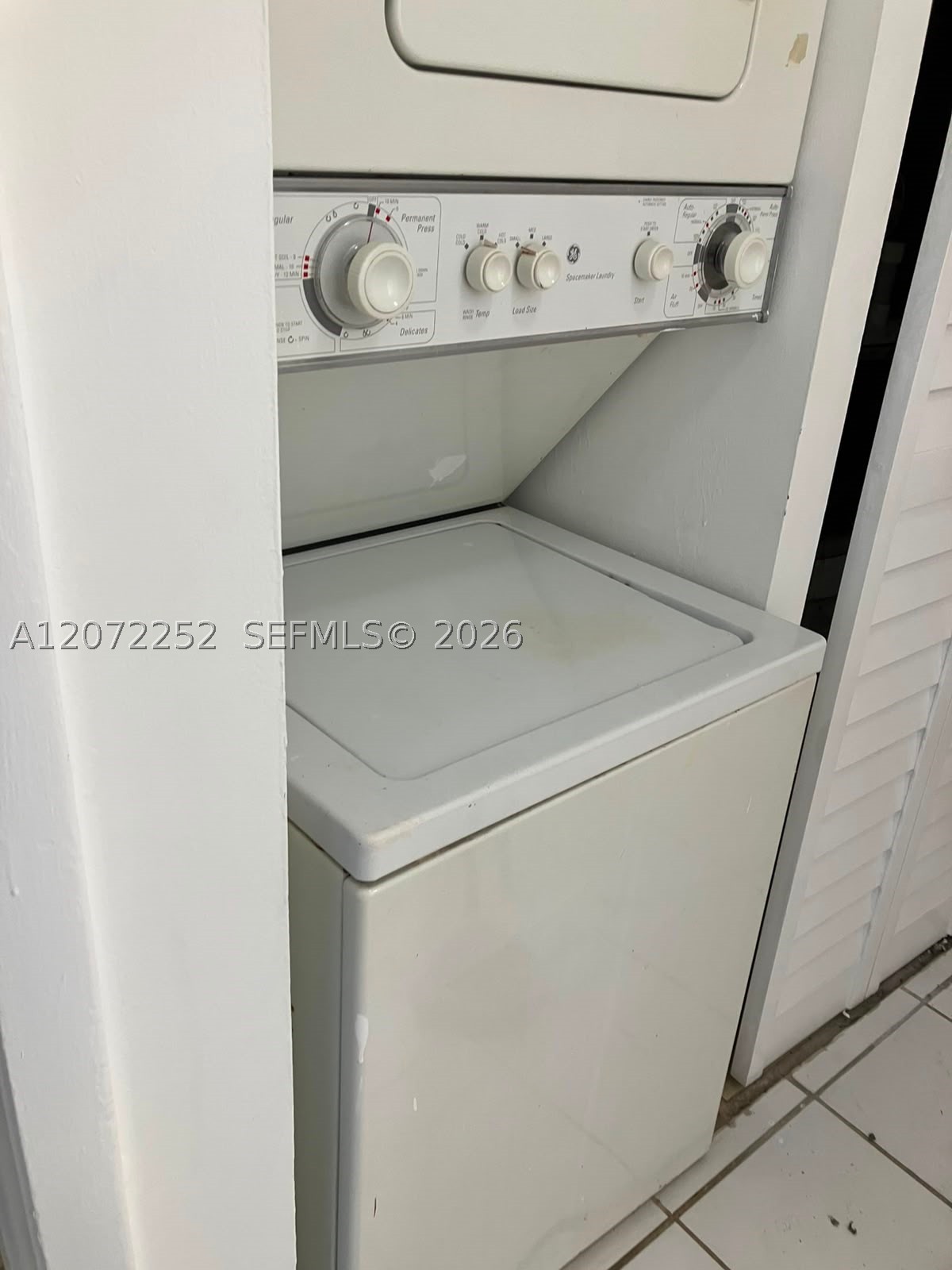 213 Lake Pointe Dr #112, Oakland Park FL 33309