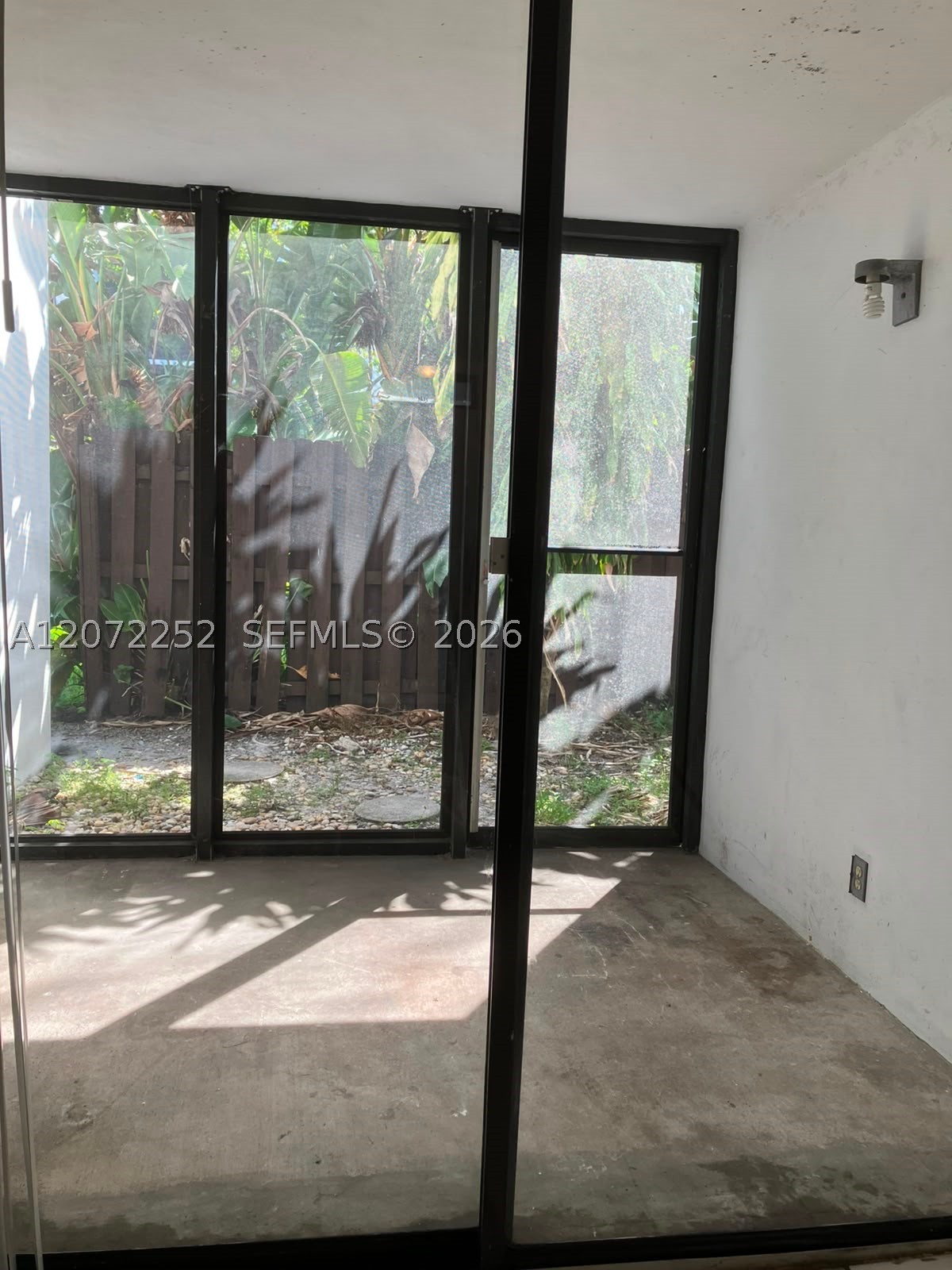 213 Lake Pointe Dr #112, Oakland Park FL 33309