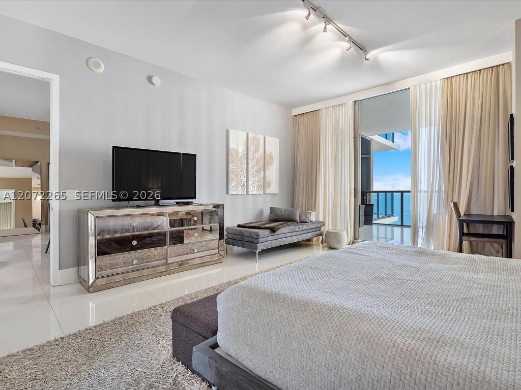 9705 Collins Ave #1804N, Bal Harbour FL 33154